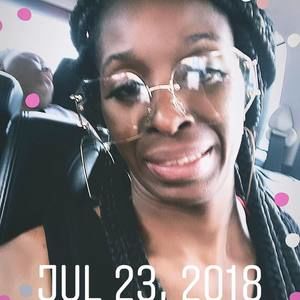 Meet your Posher, Latanya